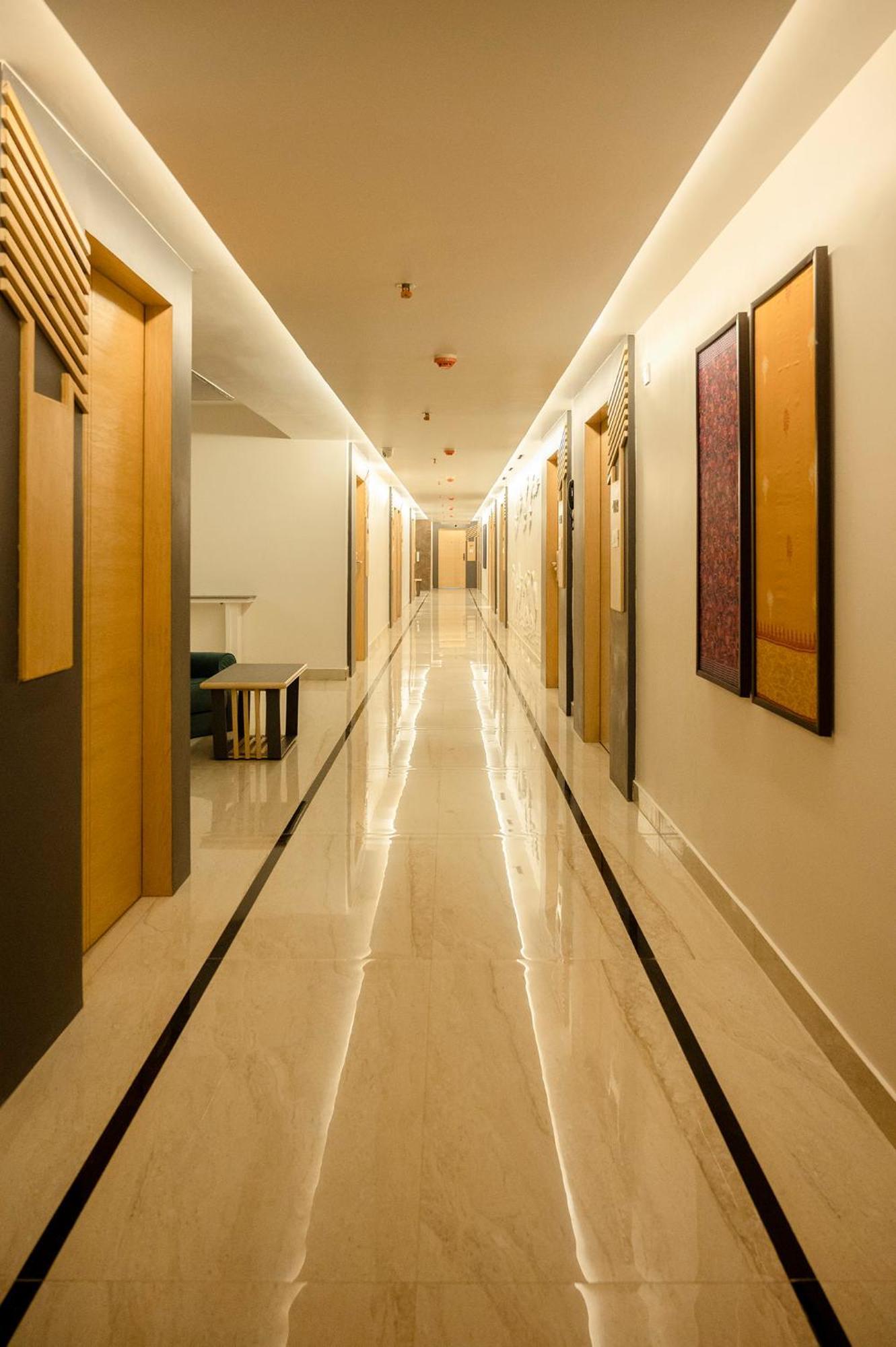 Baharampur Hotel Lake View מראה חיצוני תמונה