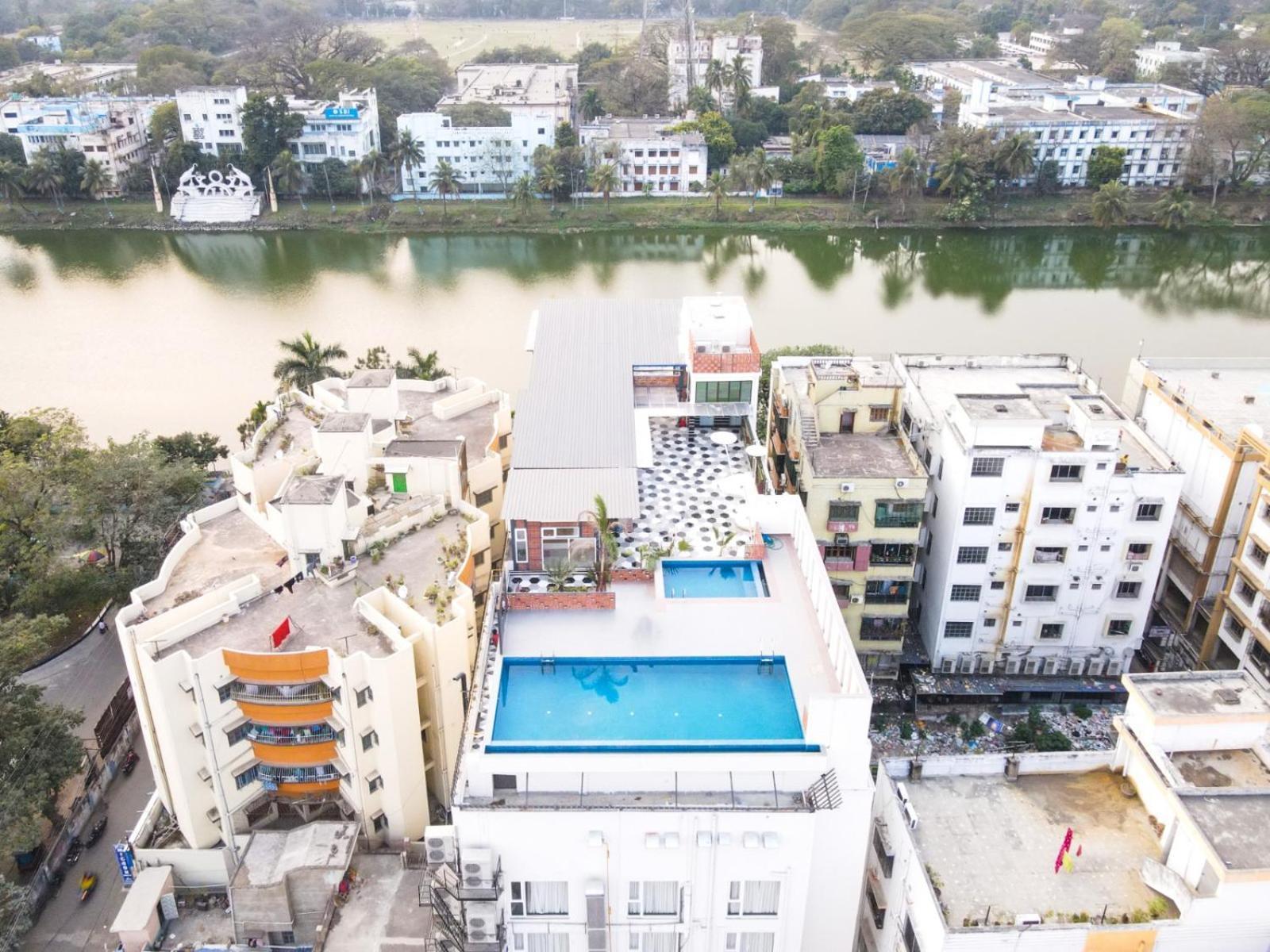Baharampur Hotel Lake View מראה חיצוני תמונה